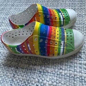 Native Jefferson rainbow shoes - size 13c
